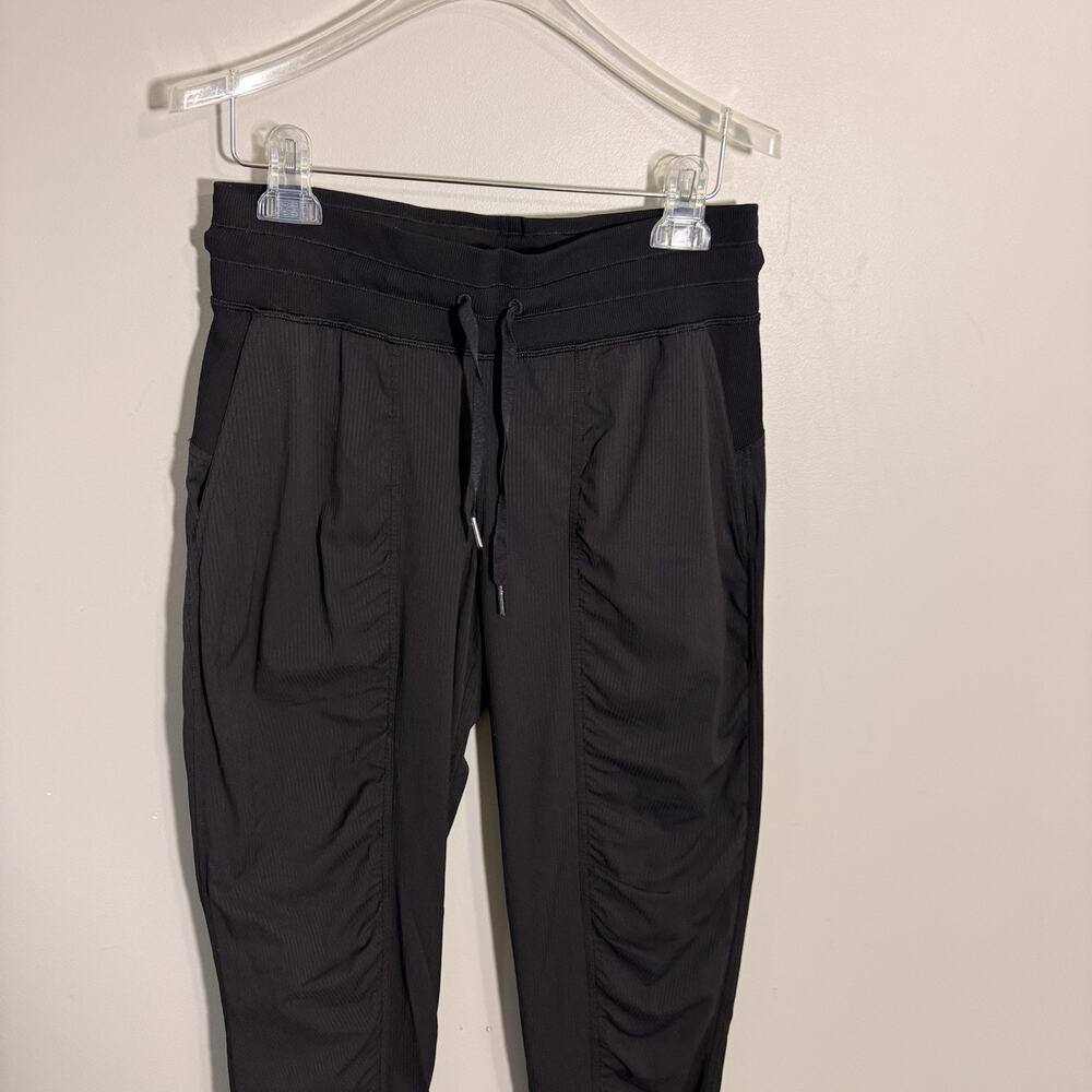 Lululemon Dance Studio Jogger Size 6 Athleisure Black Pants Pockets - Picture 4 of 5